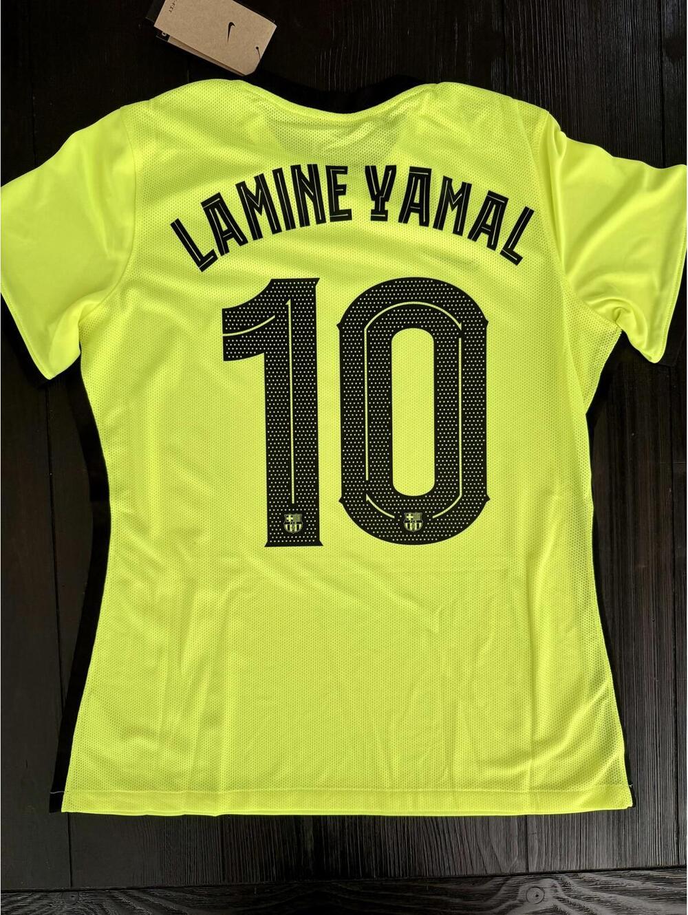 Women Nike FC Barcelona Lamine Yamal Bright Yellow Jersey - Size Large - Rare!